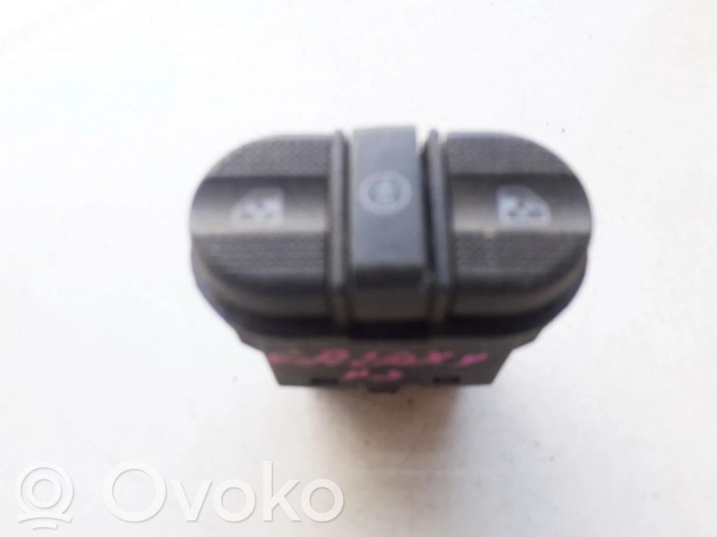Interrupteur commade lève-vitre   7M09595855,95VW14529CAW,7M09595855,95VW14529CAW