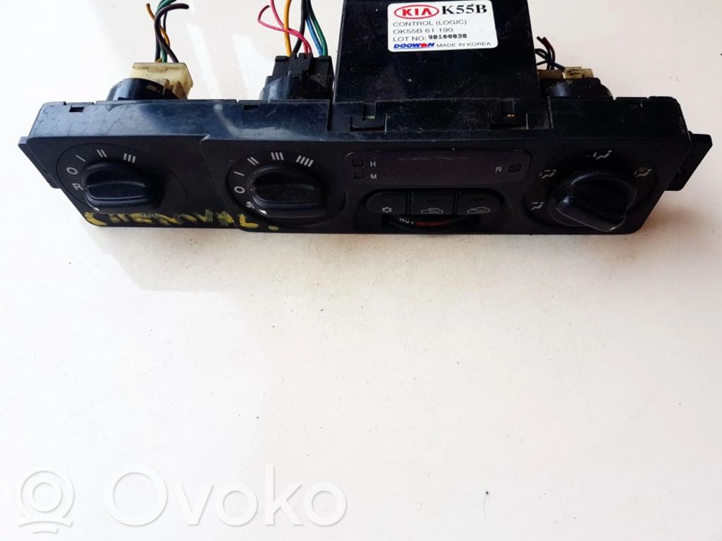 KIA Carnival Panel klimatyzacji 