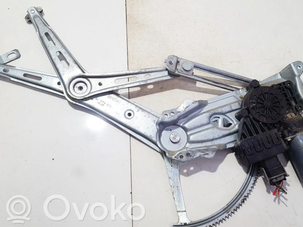 Opel Zafira A Alzacristalli del portellone scorrevole con motorino