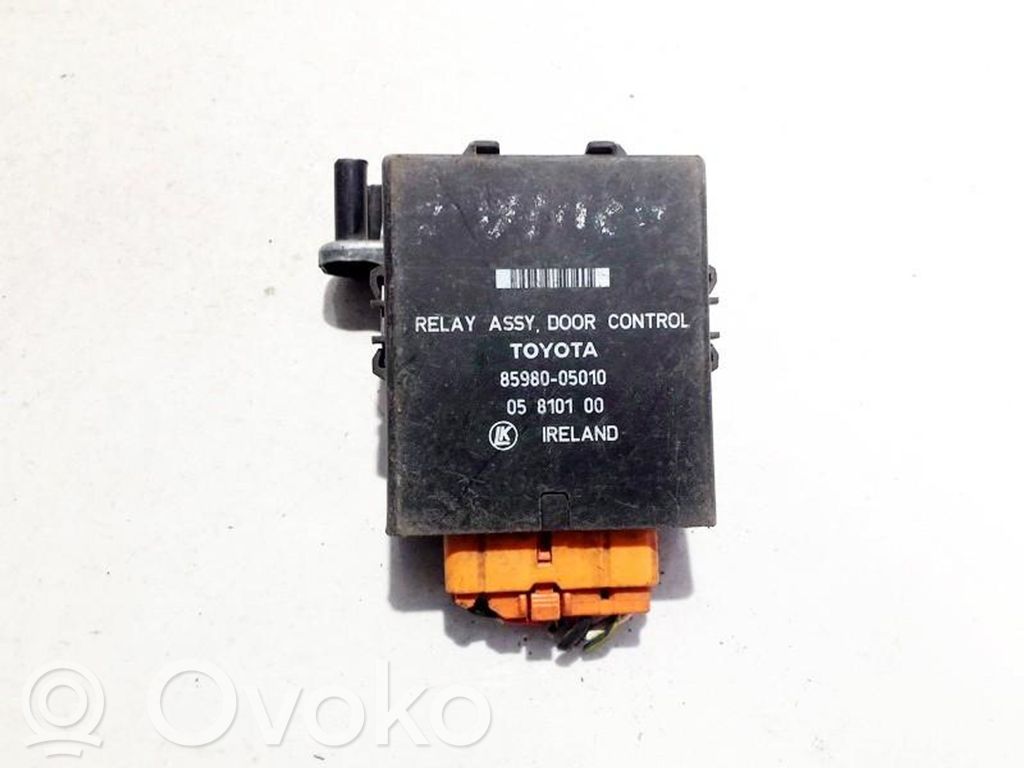 Toyota Carina T190 Sterownik / Moduł drzwi 