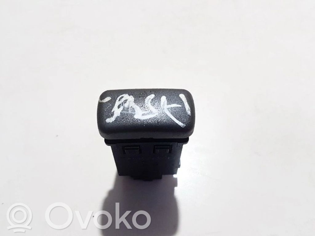 Volvo S40, V40 Przyciski szyb 