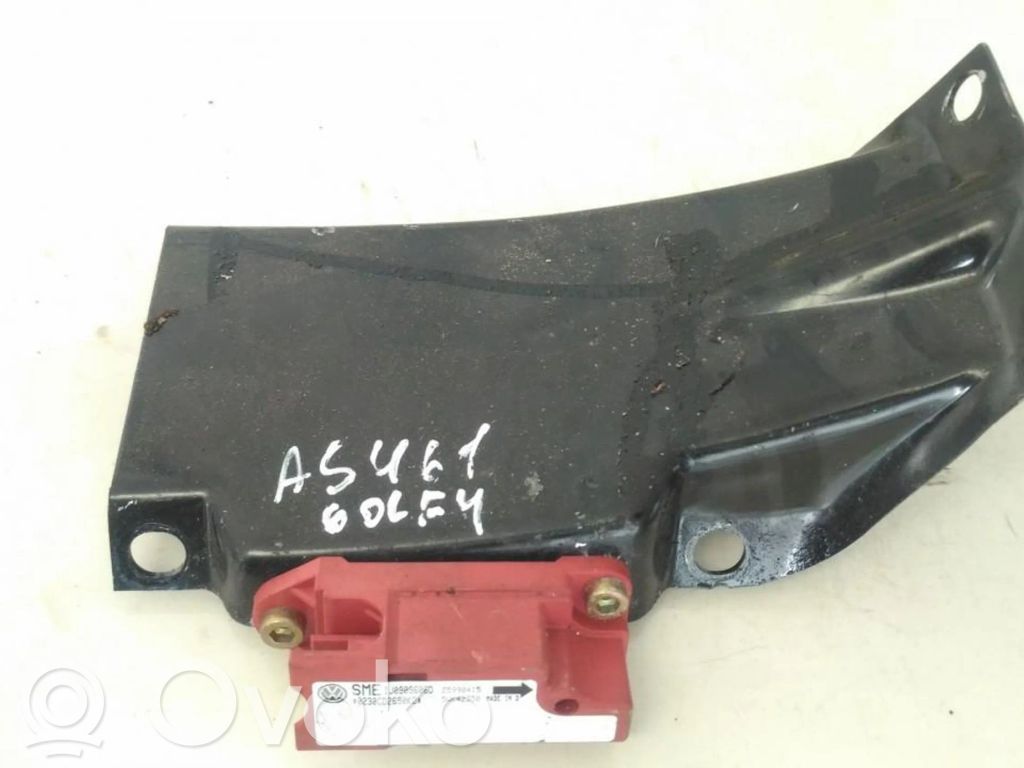 Volkswagen Golf IV Senzor impact/declanșare airbag 