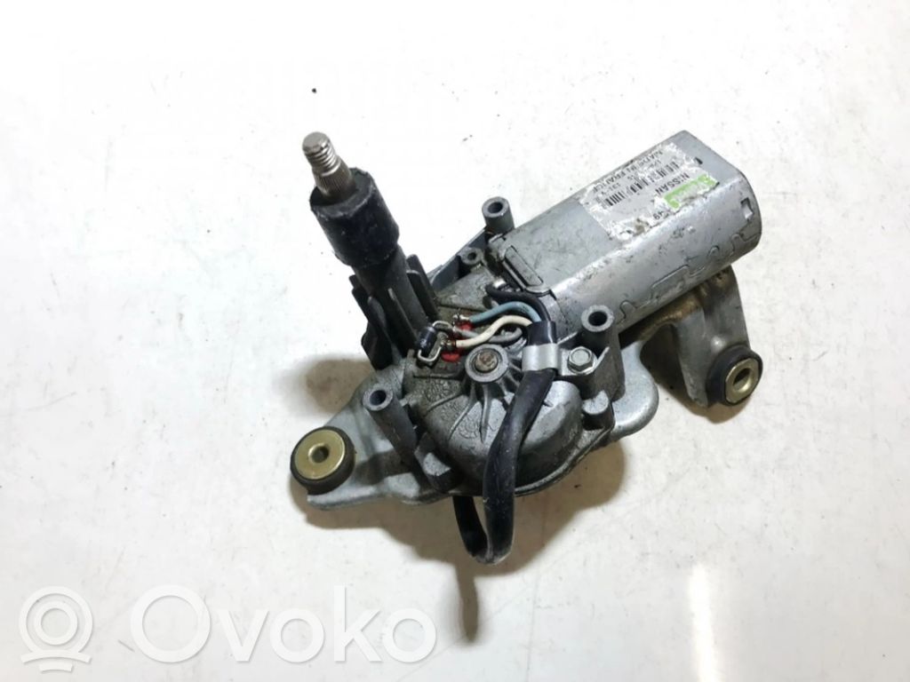 Nissan Primera Silniczek wycieraczki szyby tylnej 