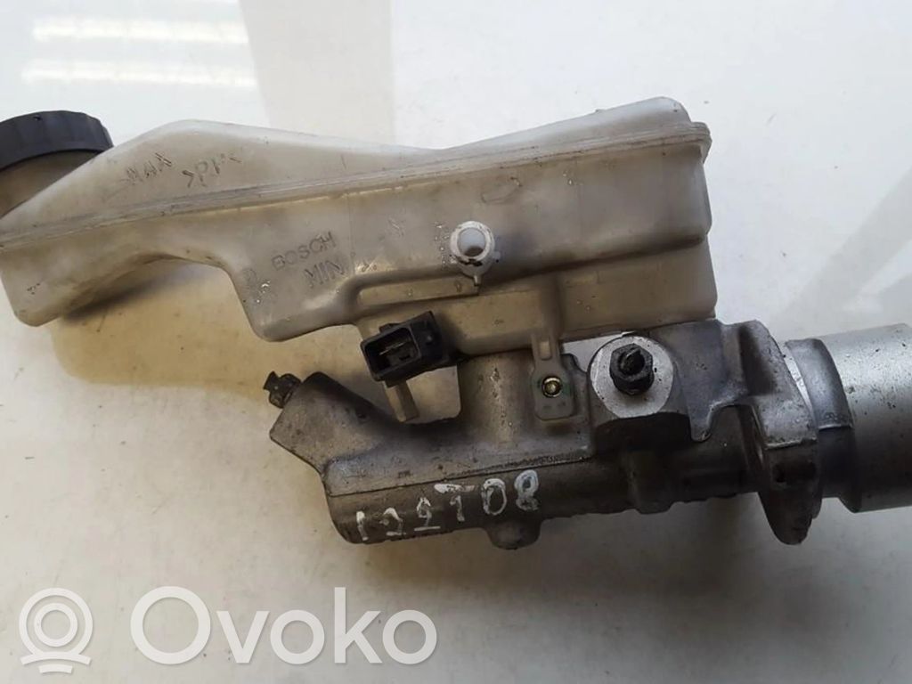 Toyota Corolla Verso AR10 Pääjarrusylinteri