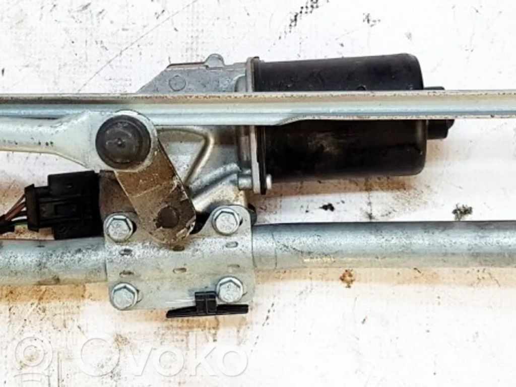 BMW 3 E90 E91 Front wiper linkage and motor 
