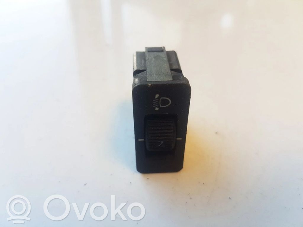 BMW 5 E39 Interruttore di regolazione livello altezza dei fari