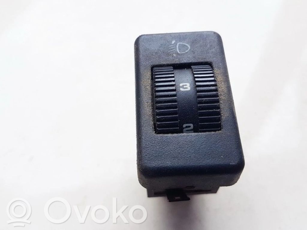 Volkswagen PASSAT B3 Comutator control nivel faruri 