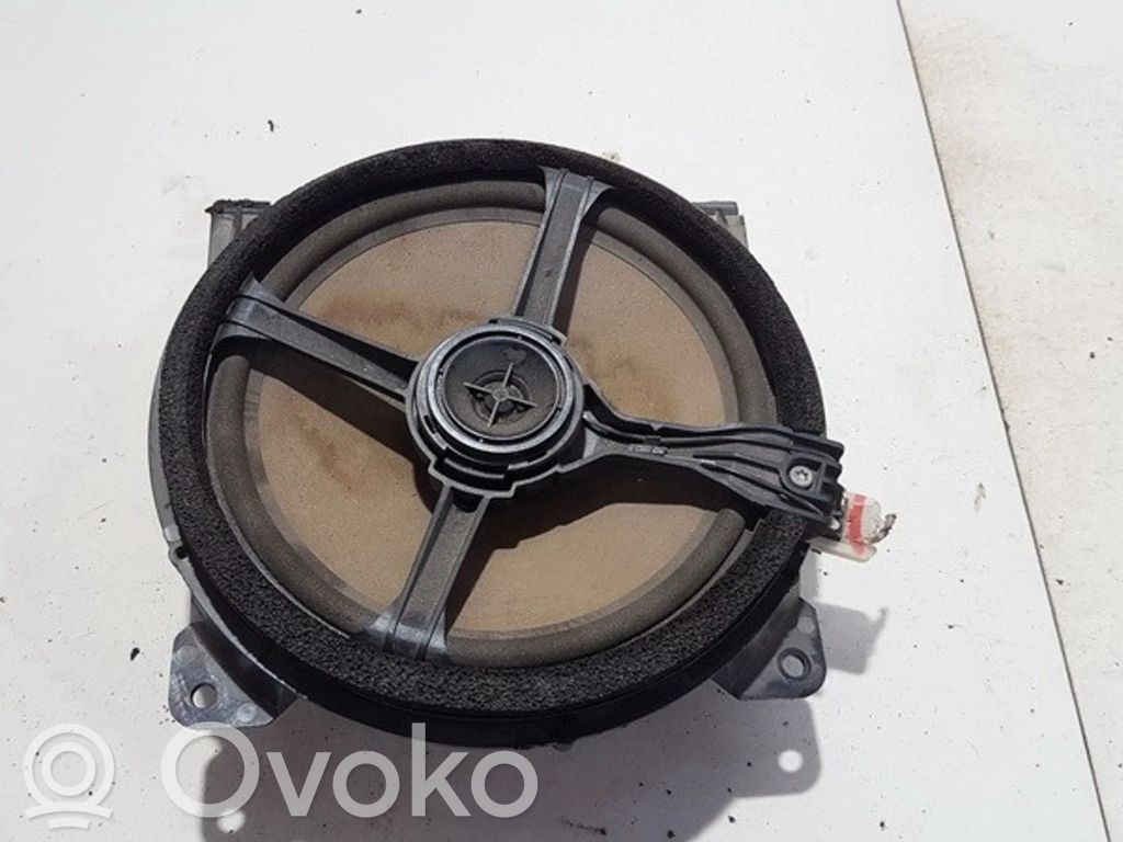 Volvo S60 Głośnik drzwi przednich 