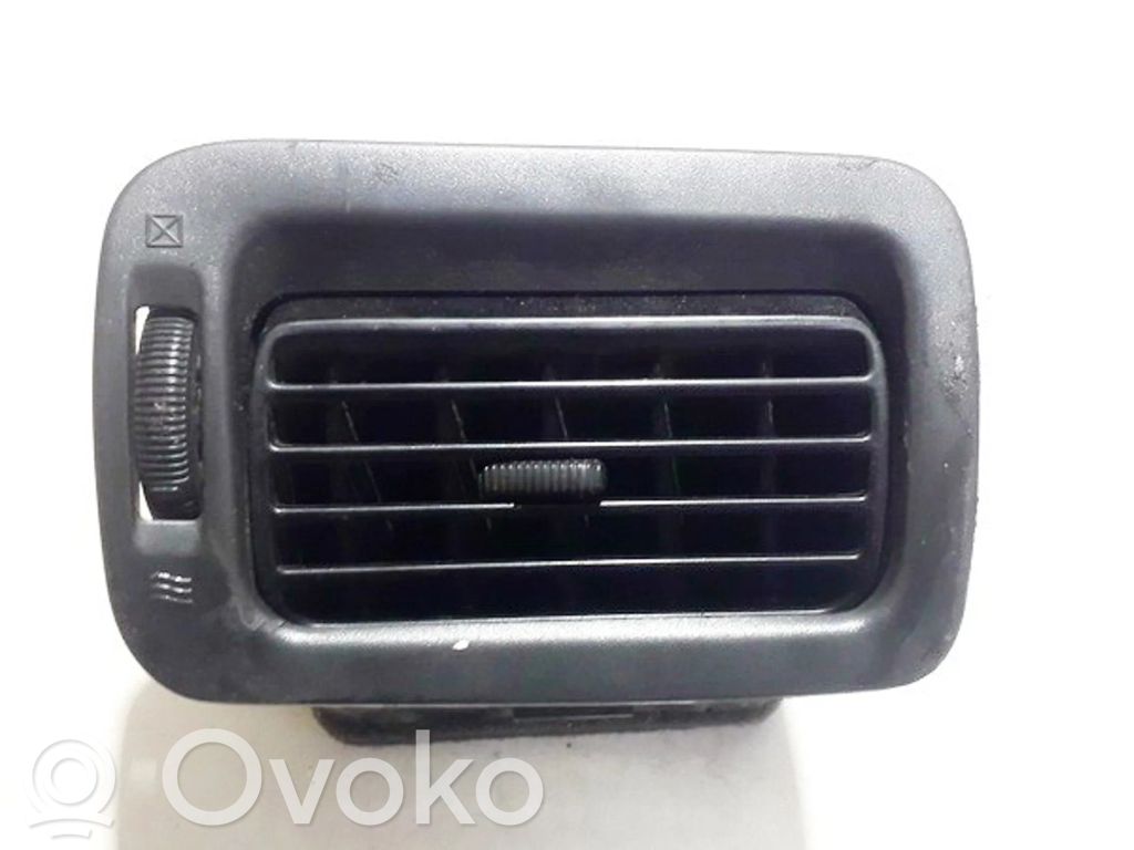 Subaru Forester SF Rejilla de ventilación central del panel 
