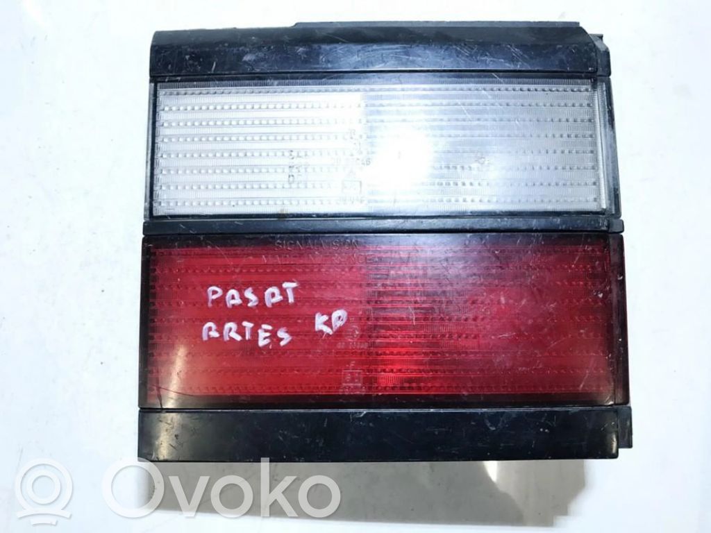 Volkswagen PASSAT B3 Luci posteriori del portellone del bagagliaio