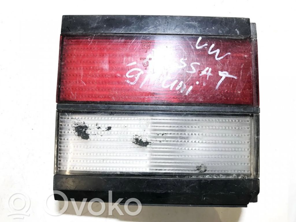 Volkswagen PASSAT B3 Luci posteriori del portellone del bagagliaio 