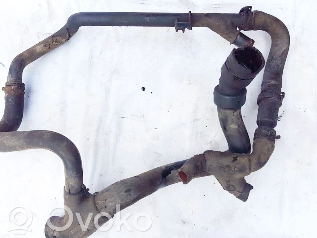 Ford Mondeo Mk III Tuyau de liquide de refroidissement moteur