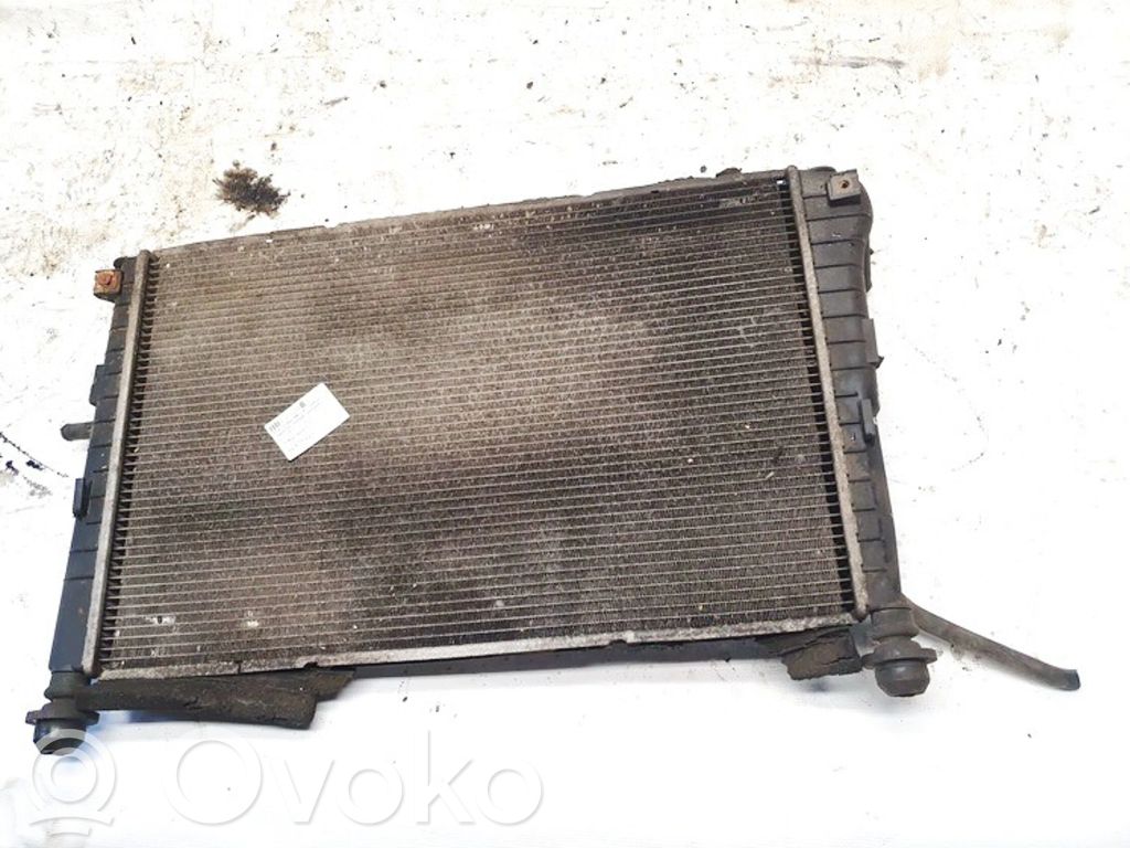 Ford Mondeo Mk III Radiatore di raffreddamento 