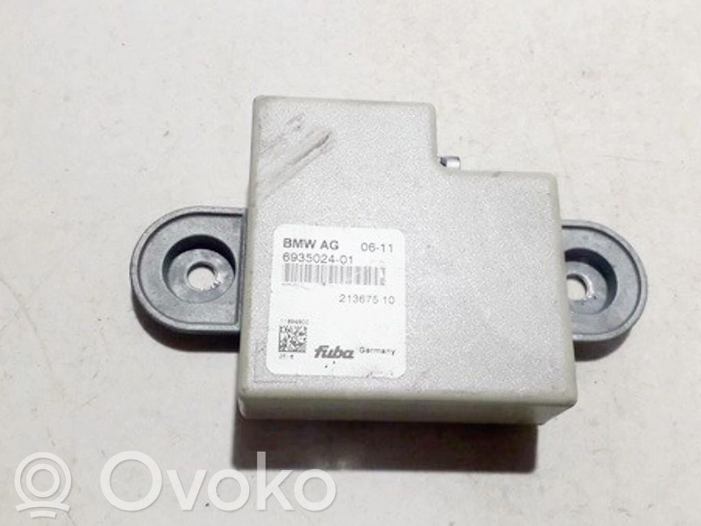BMW 5 E60 E61 Unitate control antenă 