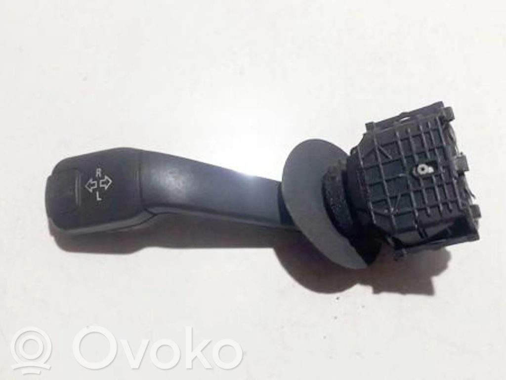 Suuntavilkun vipu   8352172,01100410,1004,8352172