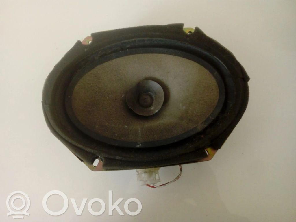 Altavoz de la puerta delantera   G07B66960A,G07B66960A