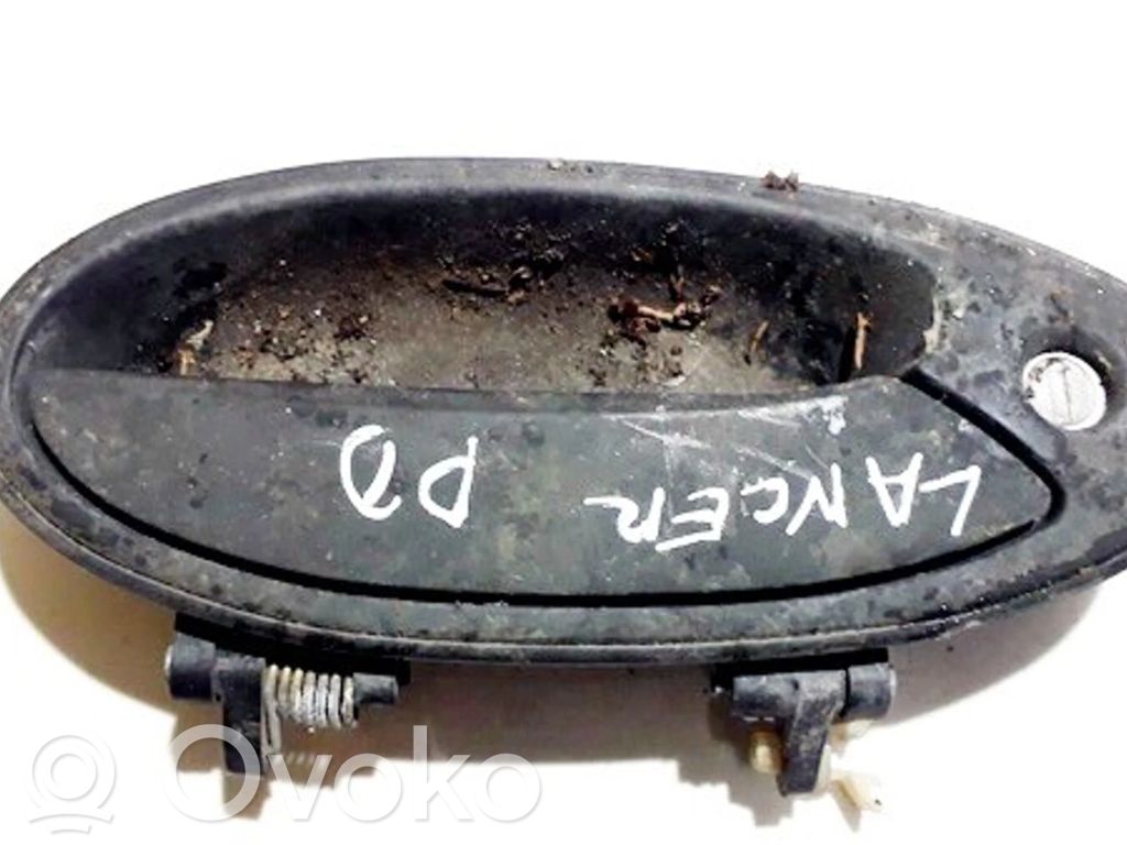 Manecilla externa puerta delantera   MB819552,MB819552