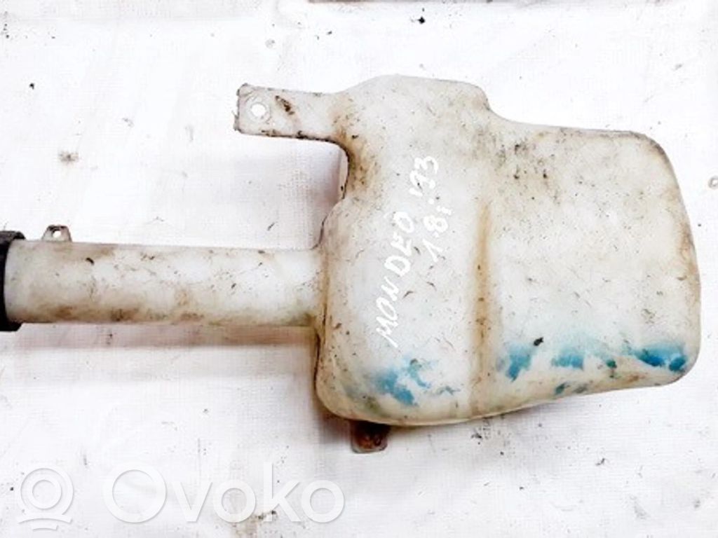 Ford Mondeo MK I Langų skysčio bakelis 