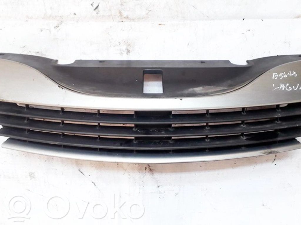 Rejilla delantera   8200012581,8200012581