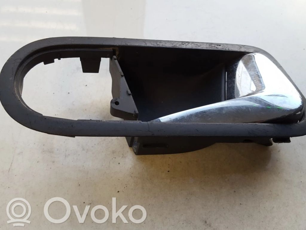 Etuoven sisäkahva   7M3837114B,YM21A24648,7M3837114B,YM21A24648