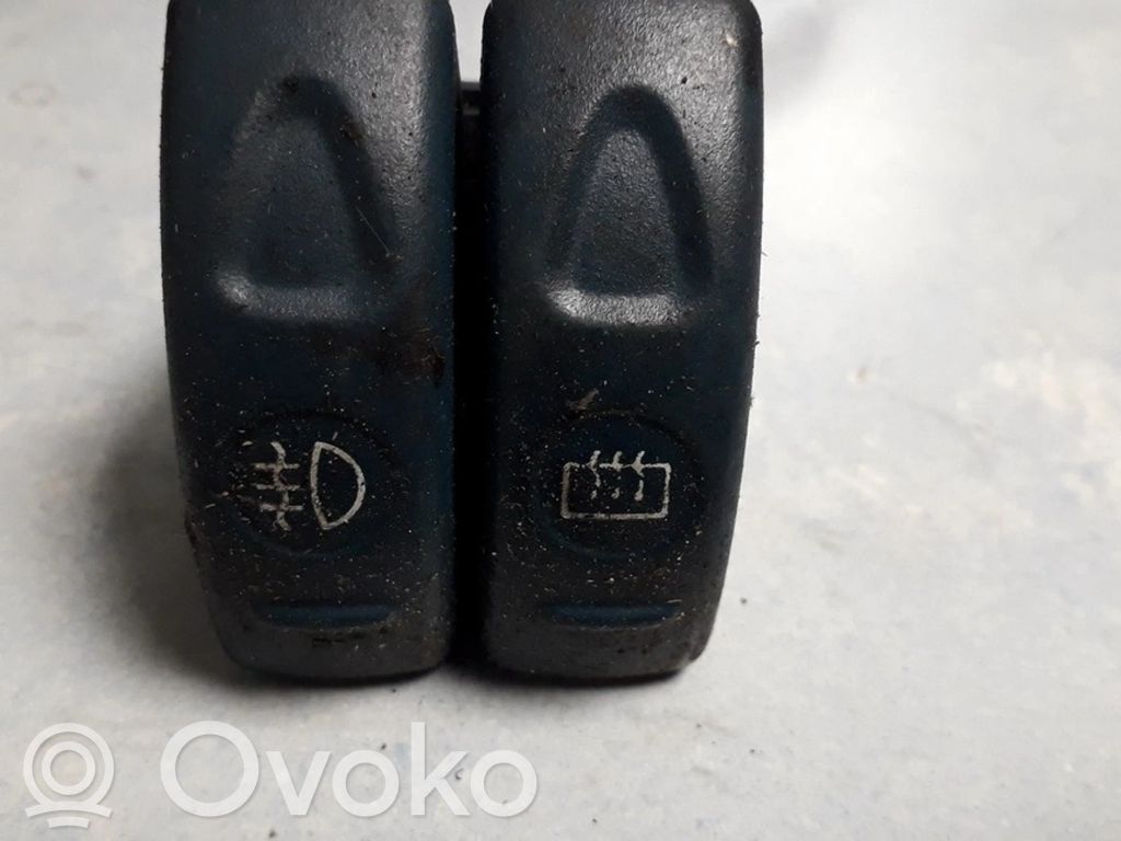 Renault Twingo I Fog light switch 
