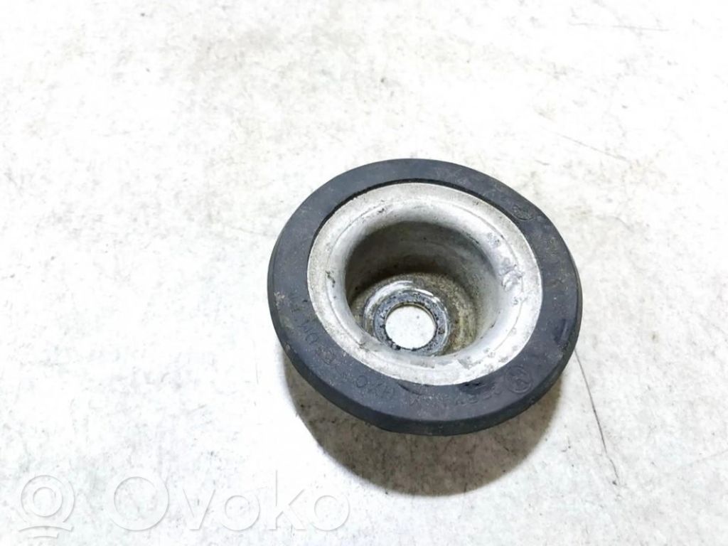 Volkswagen Golf IV Supporto di montaggio della molla elicoidale