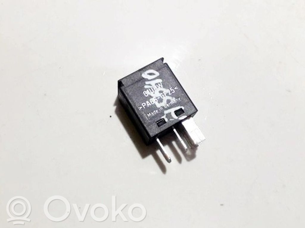 Otros relés   F57B14B192AA,990611A,990611A,F57B14B192AA