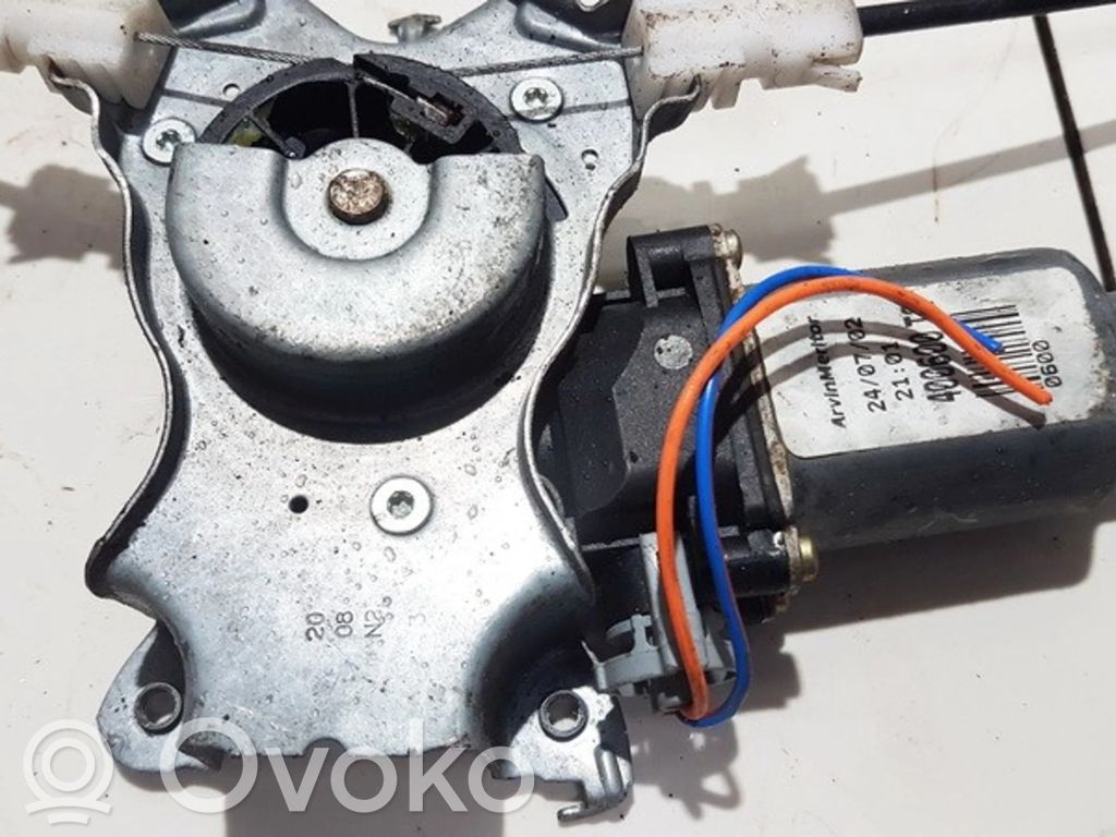 Nissan Almera Motor macara geam ușă față 