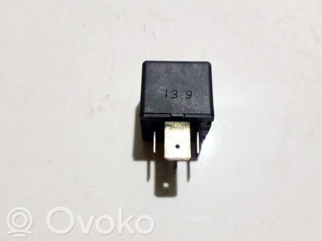 Alte relee   B3852110,12V50A,12V50A,B3852110