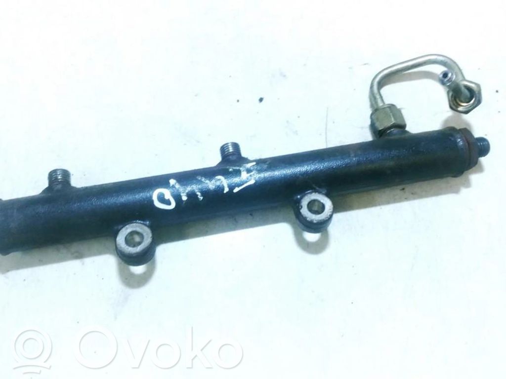 Land Rover Discovery 3 - LR3 Linea principale tubo carburante 