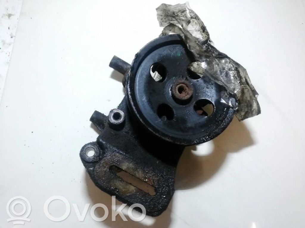 Mitsubishi Carisma Pompa wspomagania 