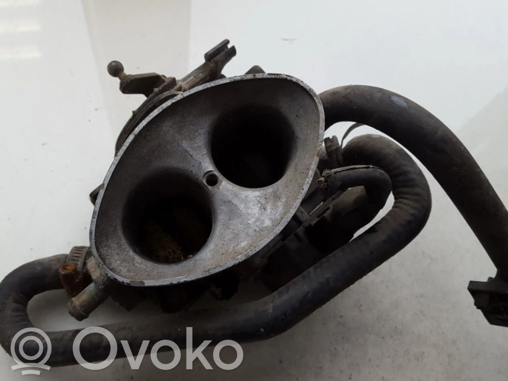 Volvo 340 -  360 Válvula de mariposa 