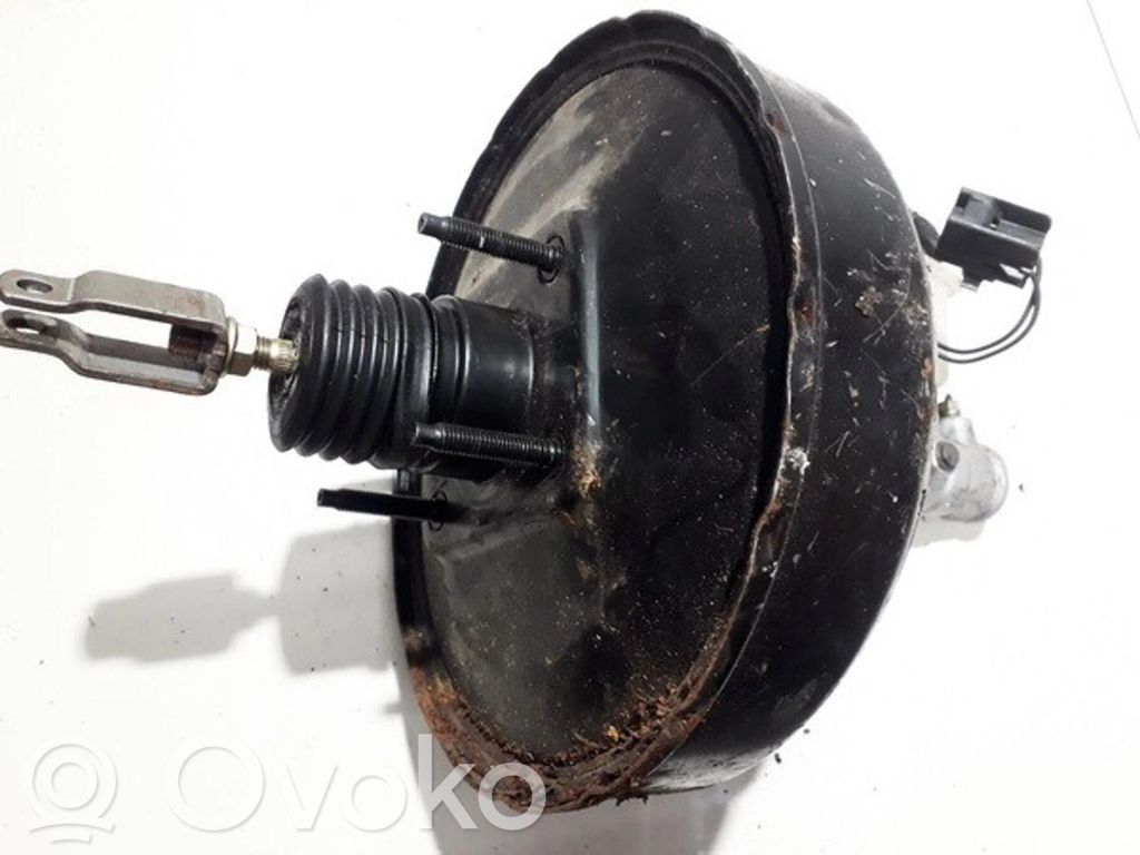 Mazda 323 F Wspomaganie hamulca