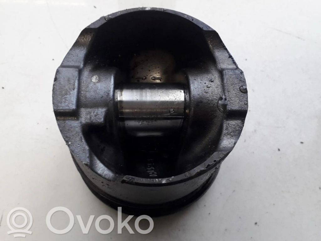 Peugeot 406 Piston 