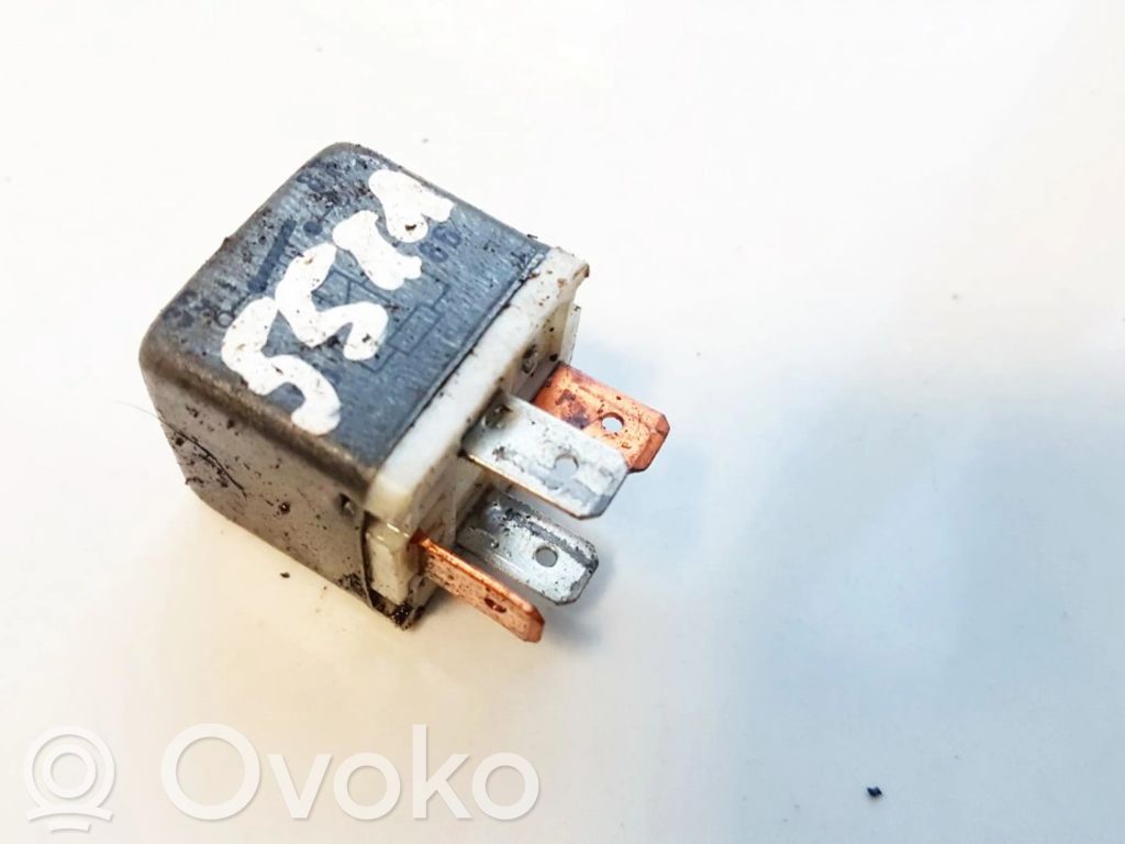Audi A4 S4 B5 8D Alte relee 