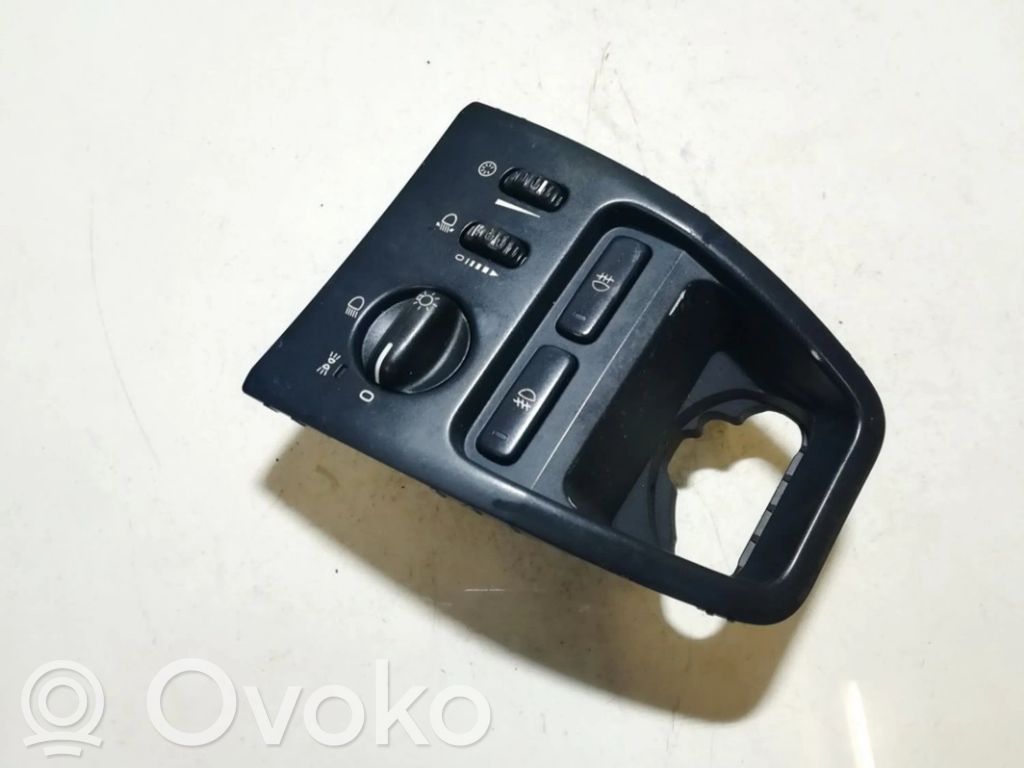 Volvo XC90 Przełącznik świateł 