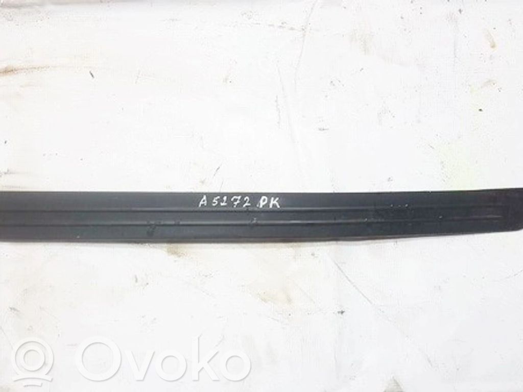 Subaru Legacy Listwa progowa przednia 