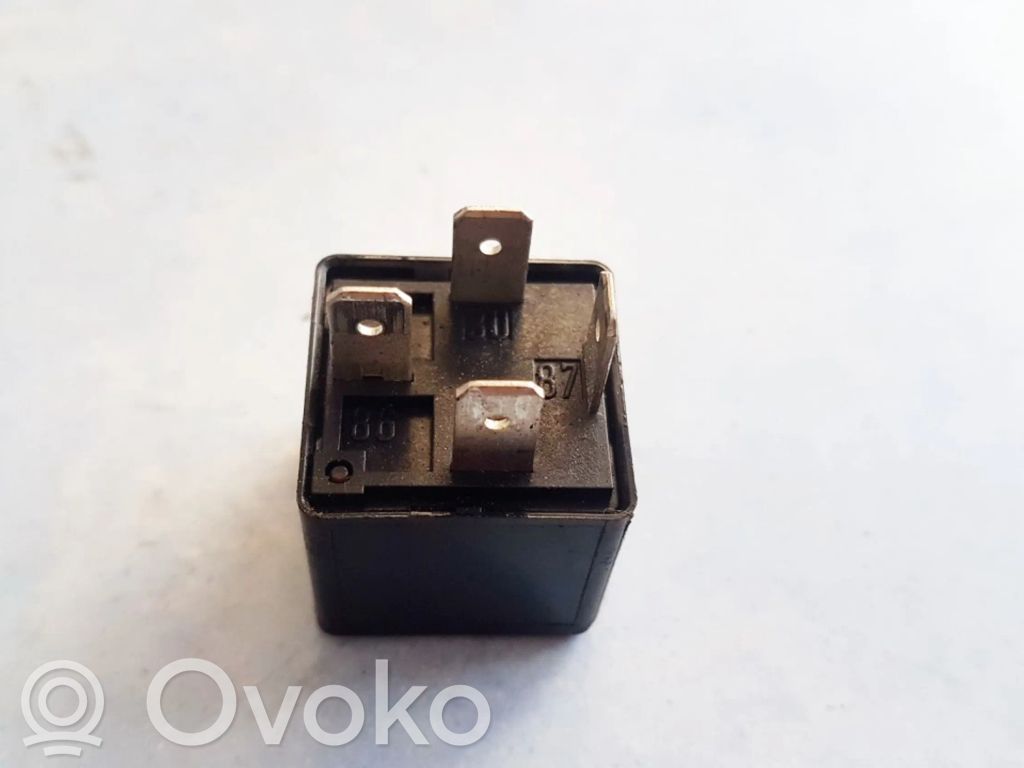 Volvo S40, V40 Alte relee 