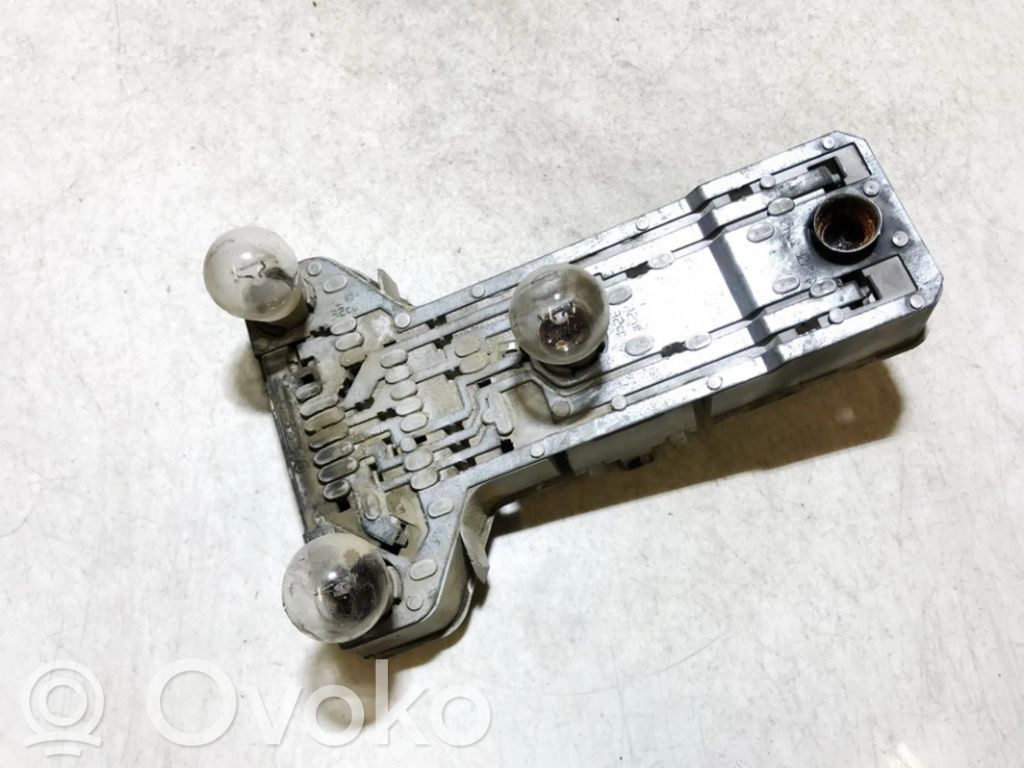 Volkswagen PASSAT B5 Portalampada fanale posteriore