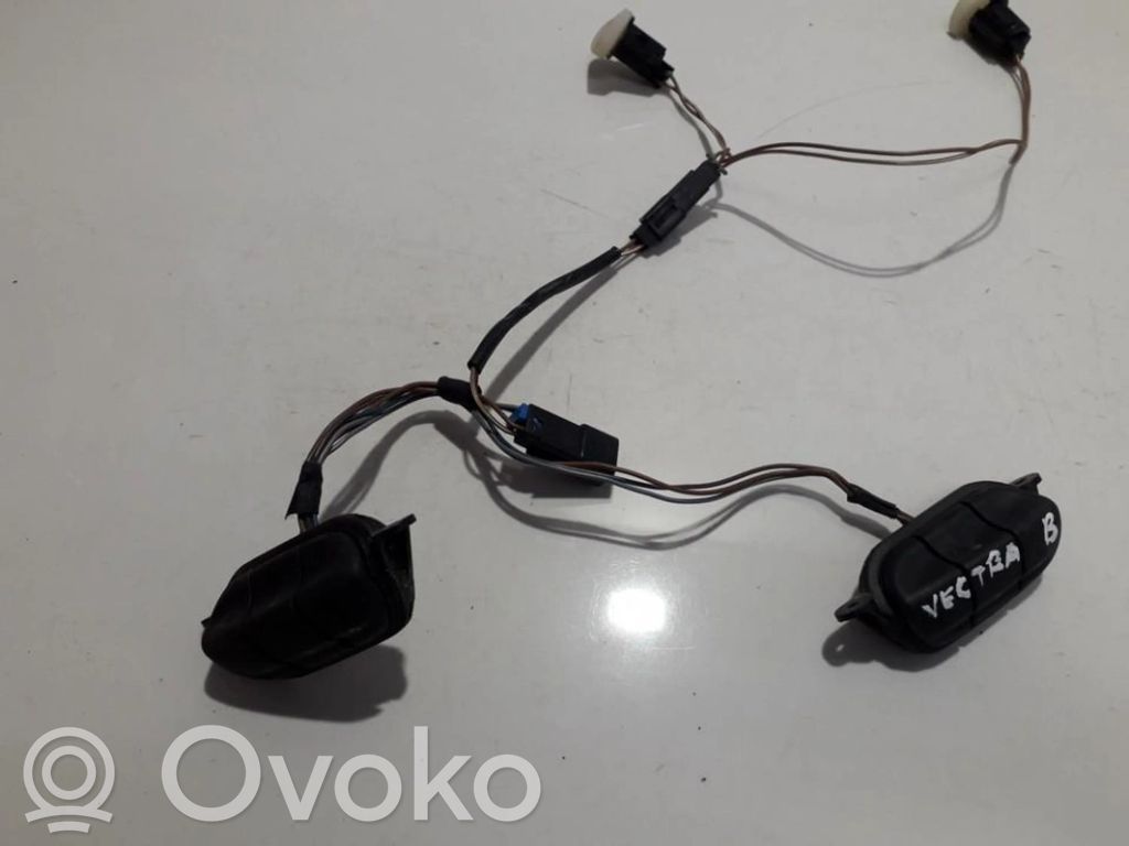 Opel Vectra B Boutons / interrupteurs volant