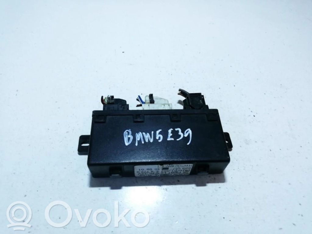 BMW 5 E39 Ящик предохранителей (комплект) 