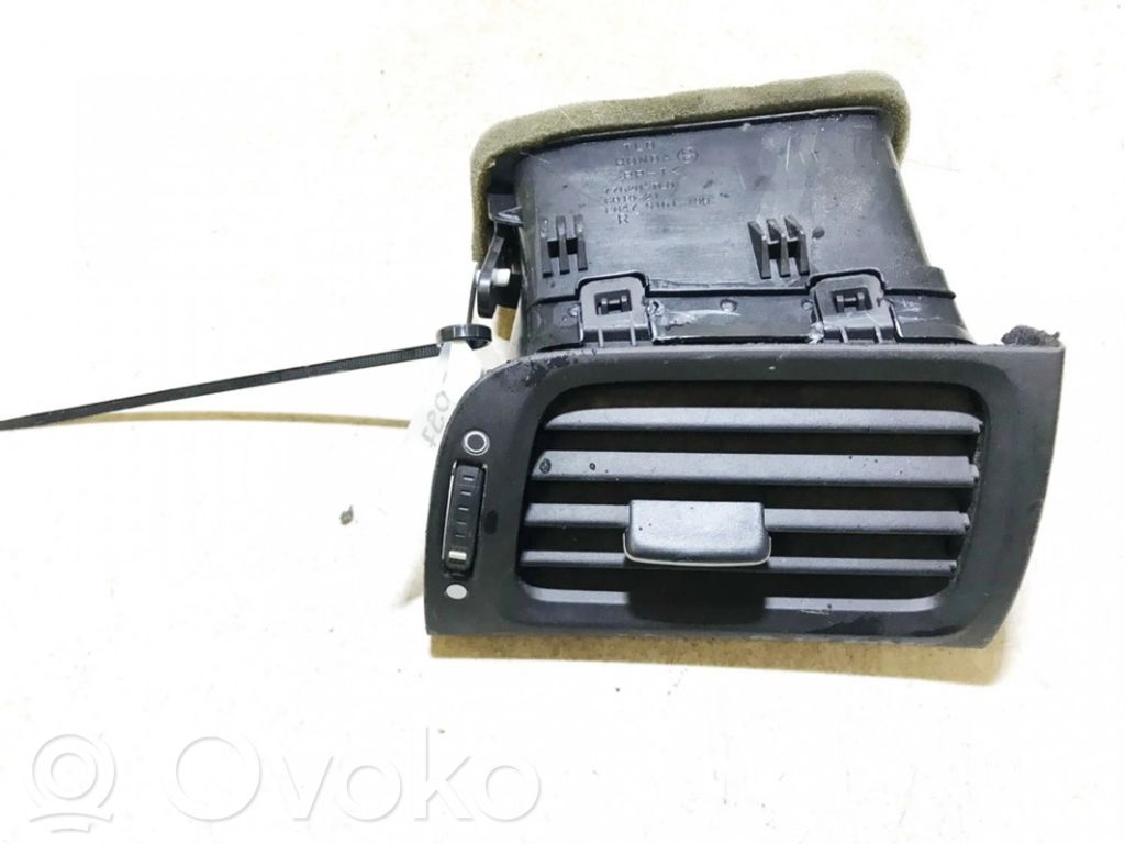 Honda Accord Rejilla de ventilación central del panel 