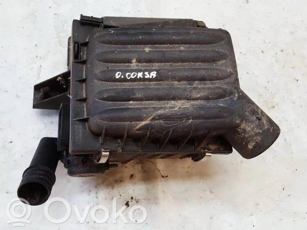 Opel Corsa B Air filter box 
