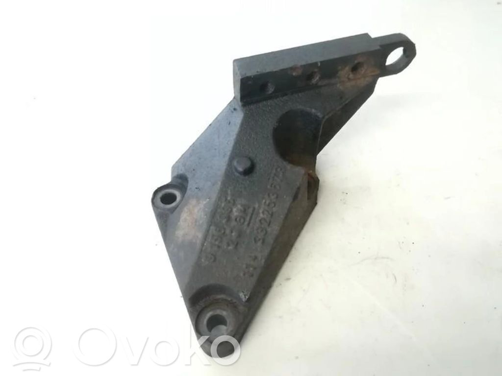 Opel Meriva A Engine mounting bracket 