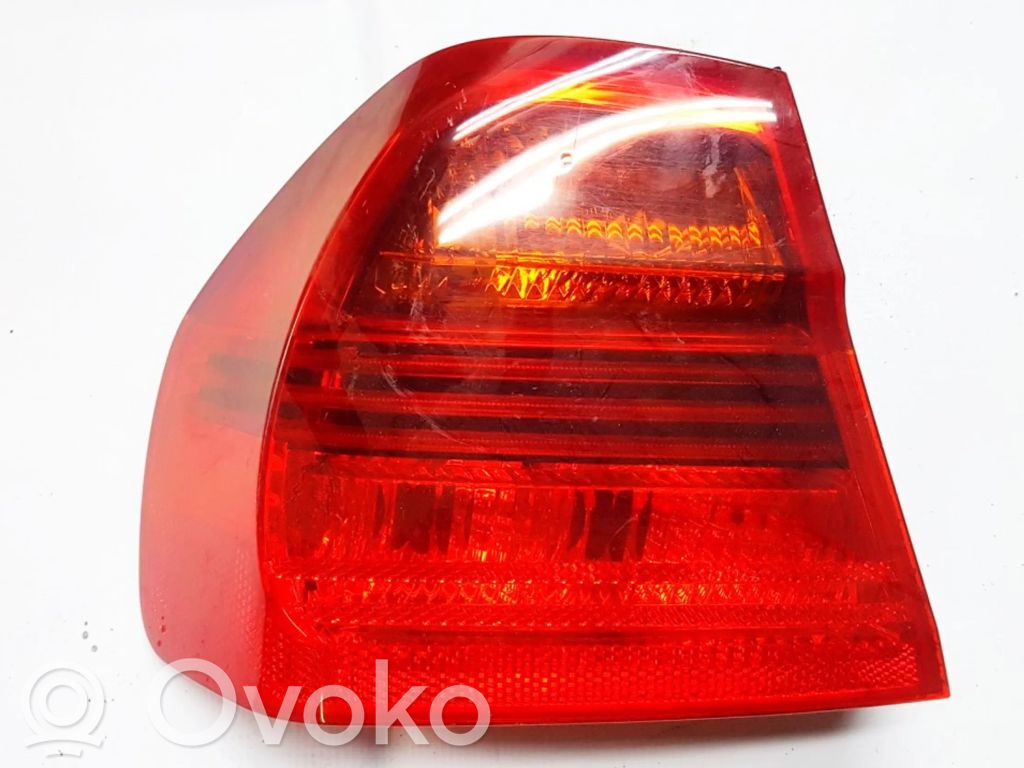 Rear/tail lights   6937457,6937457