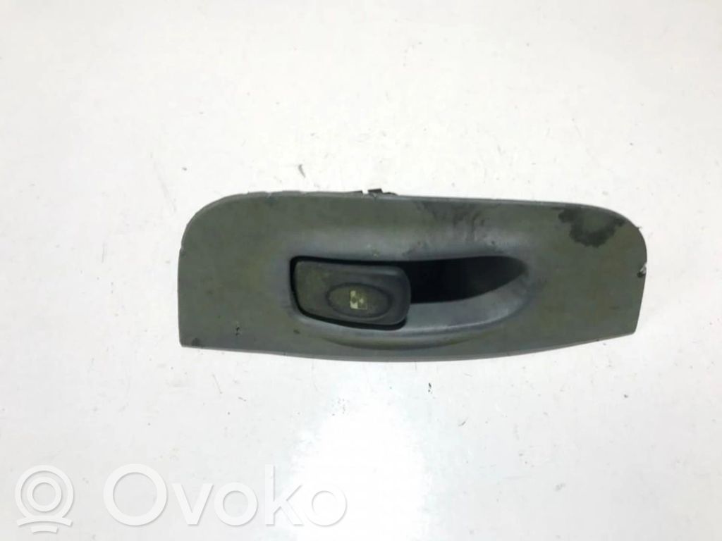Renault Megane I Interrupteur commade lève-vitre