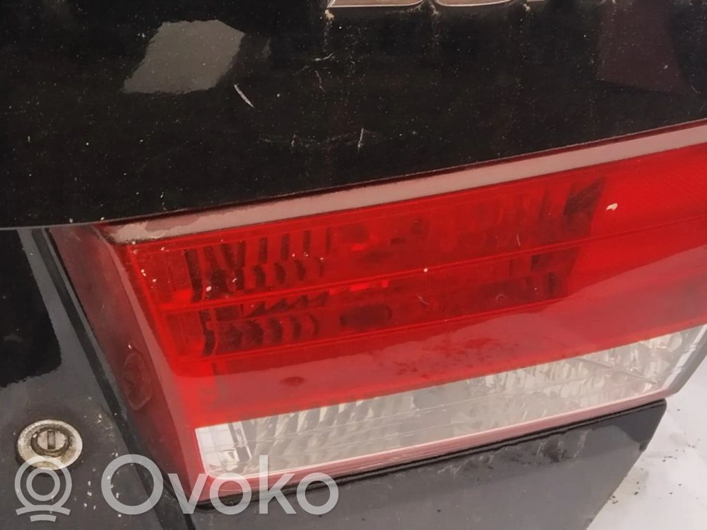 Hyundai Sonata Lampă spate în capacul portbagajului
