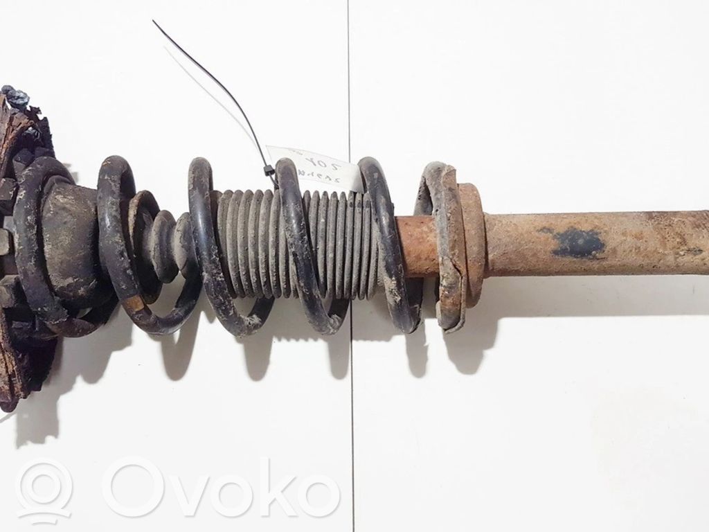 Nissan Almera N16 Ammortizzatore posteriore