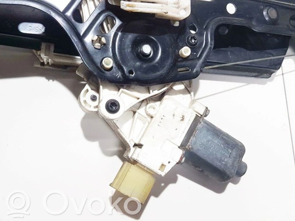 BMW 1 E81 E87 Motor macara geam ușă față 