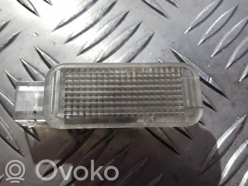 Volkswagen PASSAT B5.5 Rivestimento del pannello della portiera anteriore